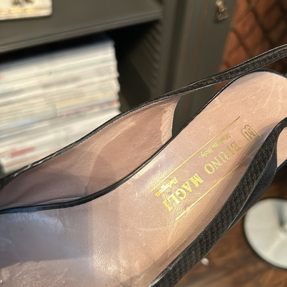 Vintage Bruno Magli black slingback heels size 9.5 - Picture 7 of 17